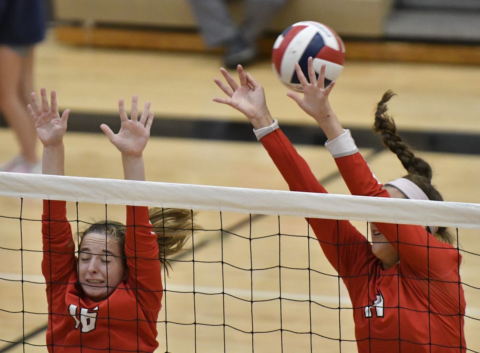 Oakville versus Visitation at Gateway Match Up Volleyball Tournament